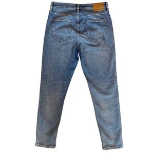 Aritzia Denim Forum Yoko Jeans Size 28